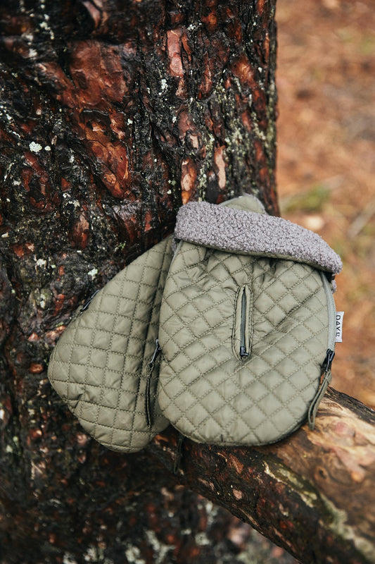 Kinderwagen-Handschuhe Kong Walther Day Mini x KW RE Q Soft Hands 'Grape Leaf' - The Little One • Family.Concept.Store.